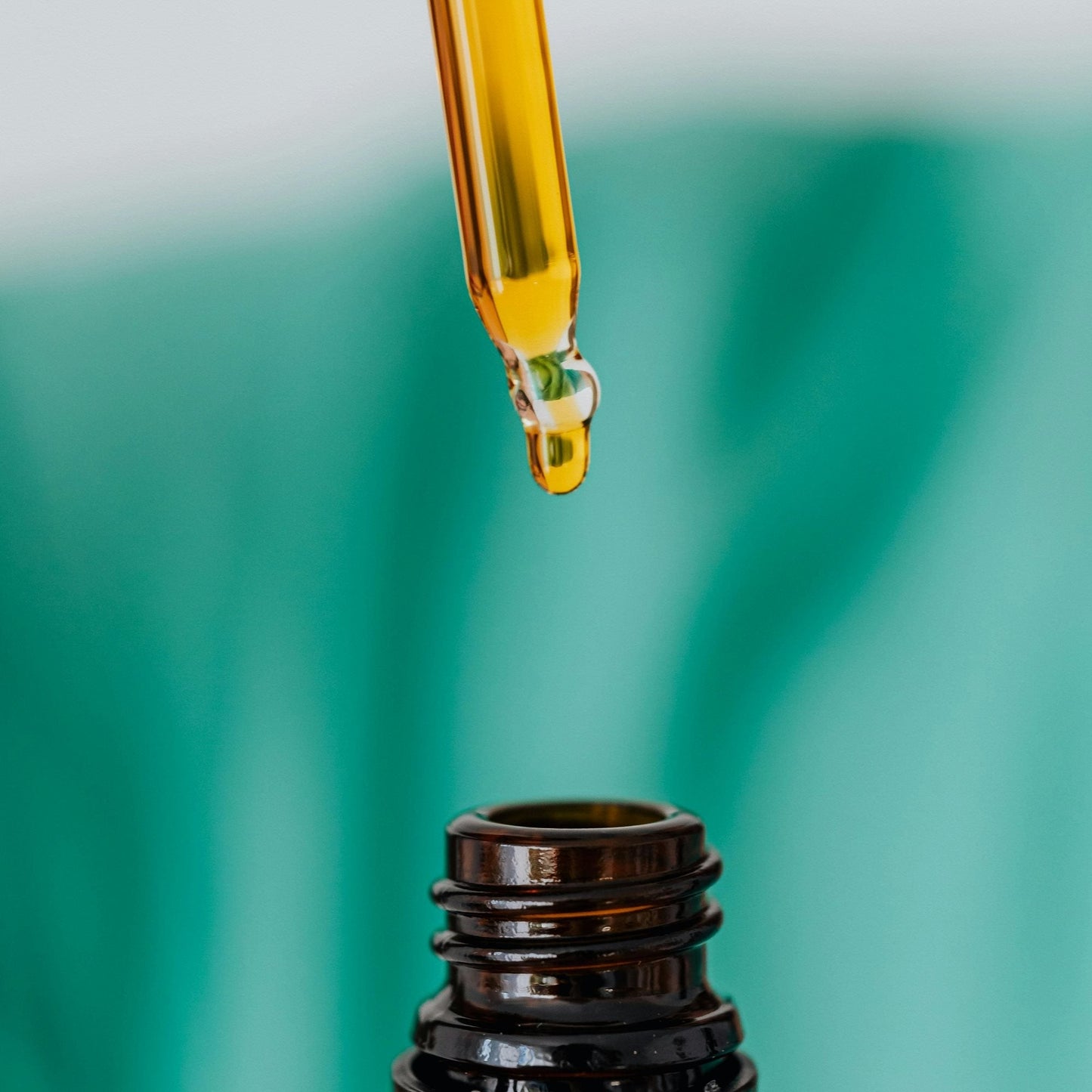Unlock the Beauty Secrets of Unrefined Jojoba Oil